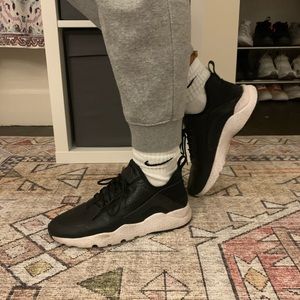 🚫sold on curtsy🚫 Nike Air Hurache Ultra